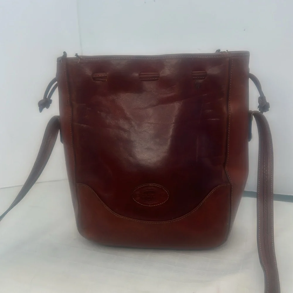 Oroton tan Molded cowhide Leather Drawstring bucket bag.